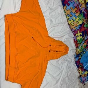 ECHT NEW!! Orange cropped hoodie
